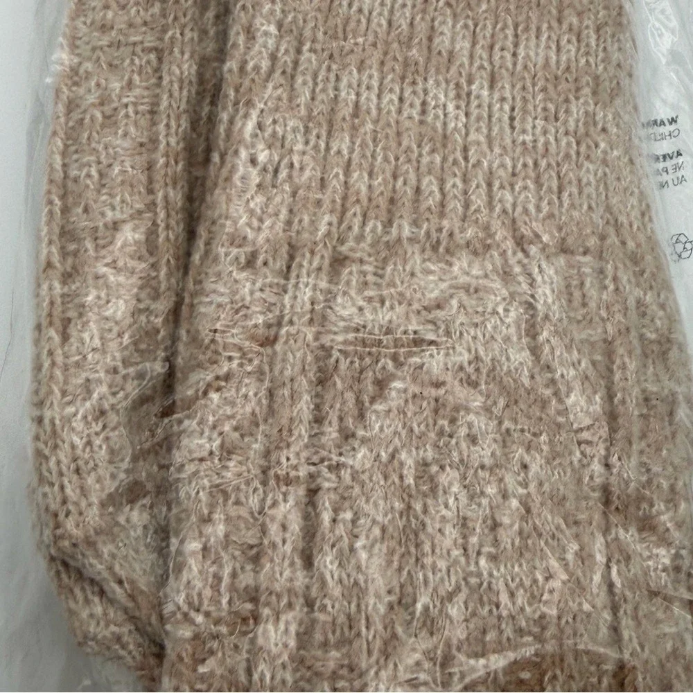 Pudus Sweater‎ Socks Women's Fits Shoe Sizes 6-10 FabFitFun NEW